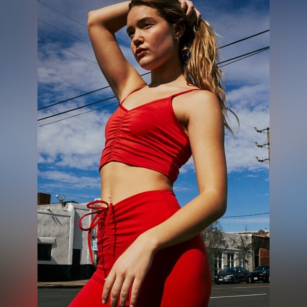 Victoria's Secret Lightly Lined Low Impact Sports Bra Size XL Red Yoga Athletic